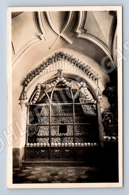 Postcard Sedlec Ossuary interior historical (ST3937)