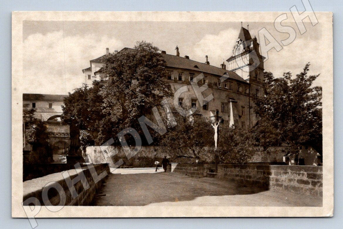 Postcard Brandýs nad Labem Orbis Chateau (ST3964)