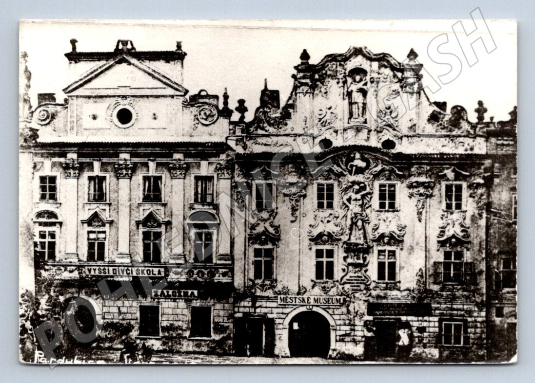 Postcard Pardubice Museum and Girls' School (ST4002)