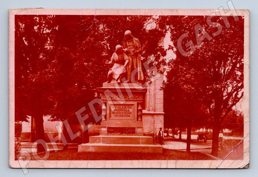 Postcard Pardubice monument to the Veverkovs (ST4034)