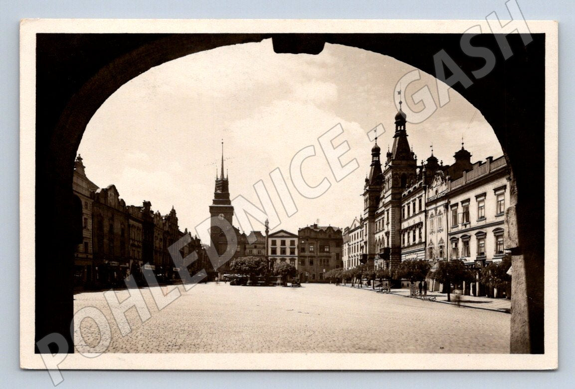 Postcard Pardubice square black and white 1930 (ST4035)