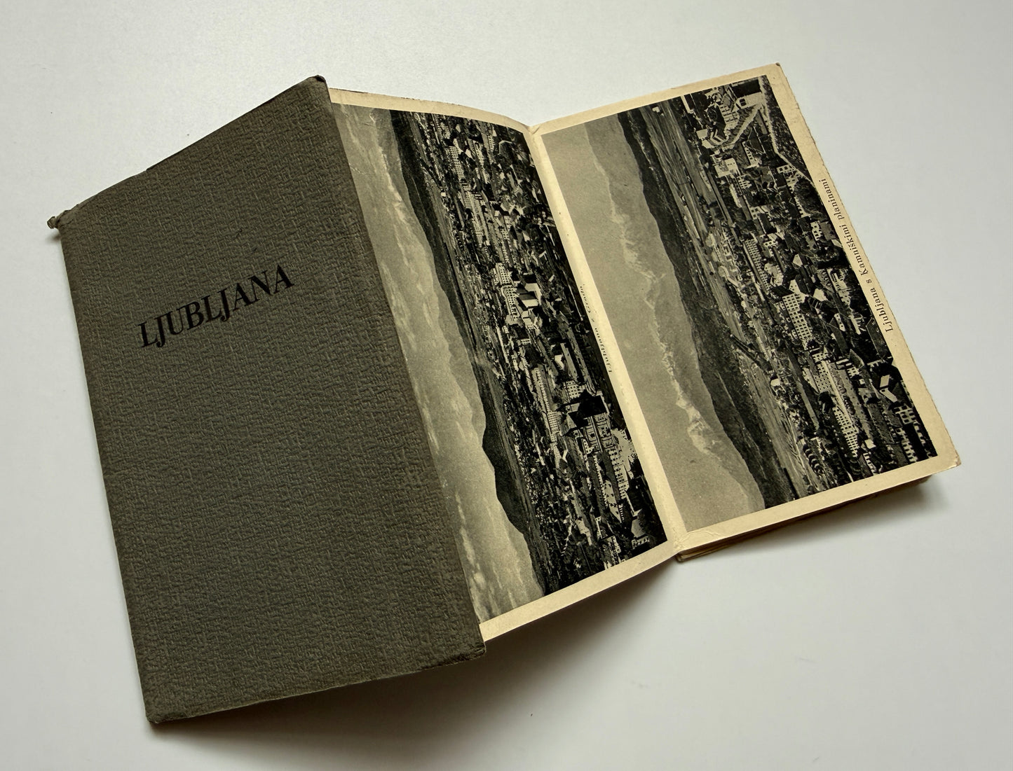 Sada pohlednic Ljubljana místopis panoramatické pohledy (BM104)
