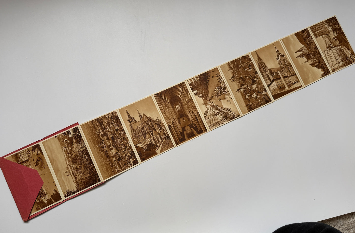 Sada pohlednic Praha leporelo hrad katedrála panoráma (BM108)