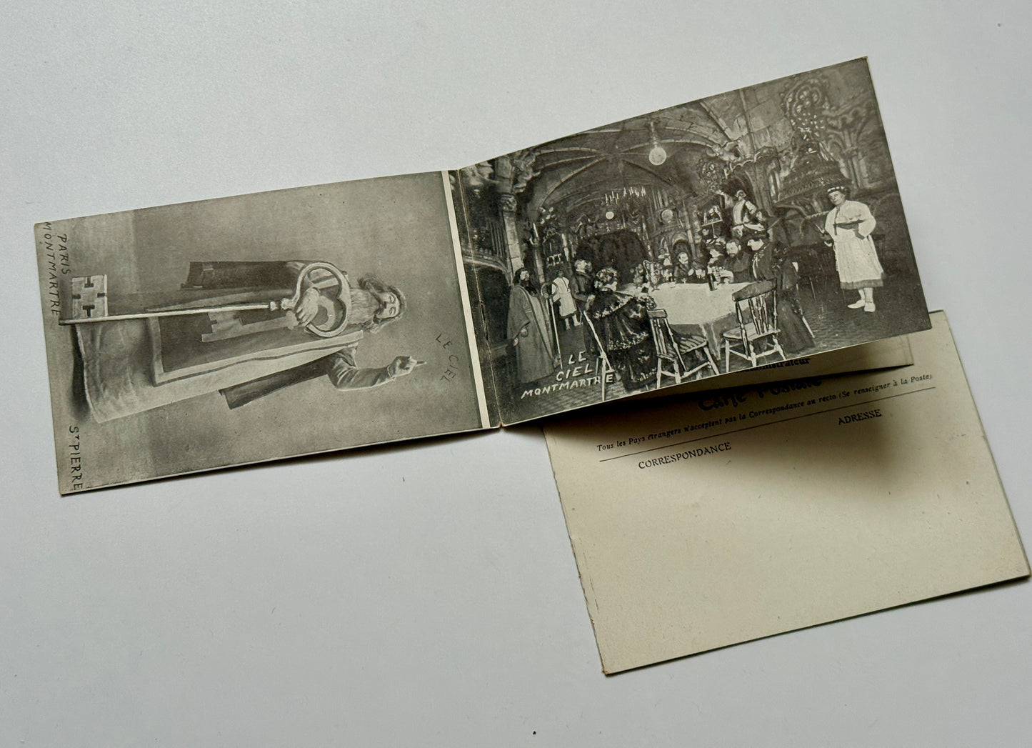 Sada pohlednic Paříž Montmartre Cabaret du Ciel skládací album (BM162)